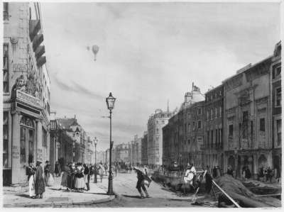 Image of Piccadilly Looking Towards the City