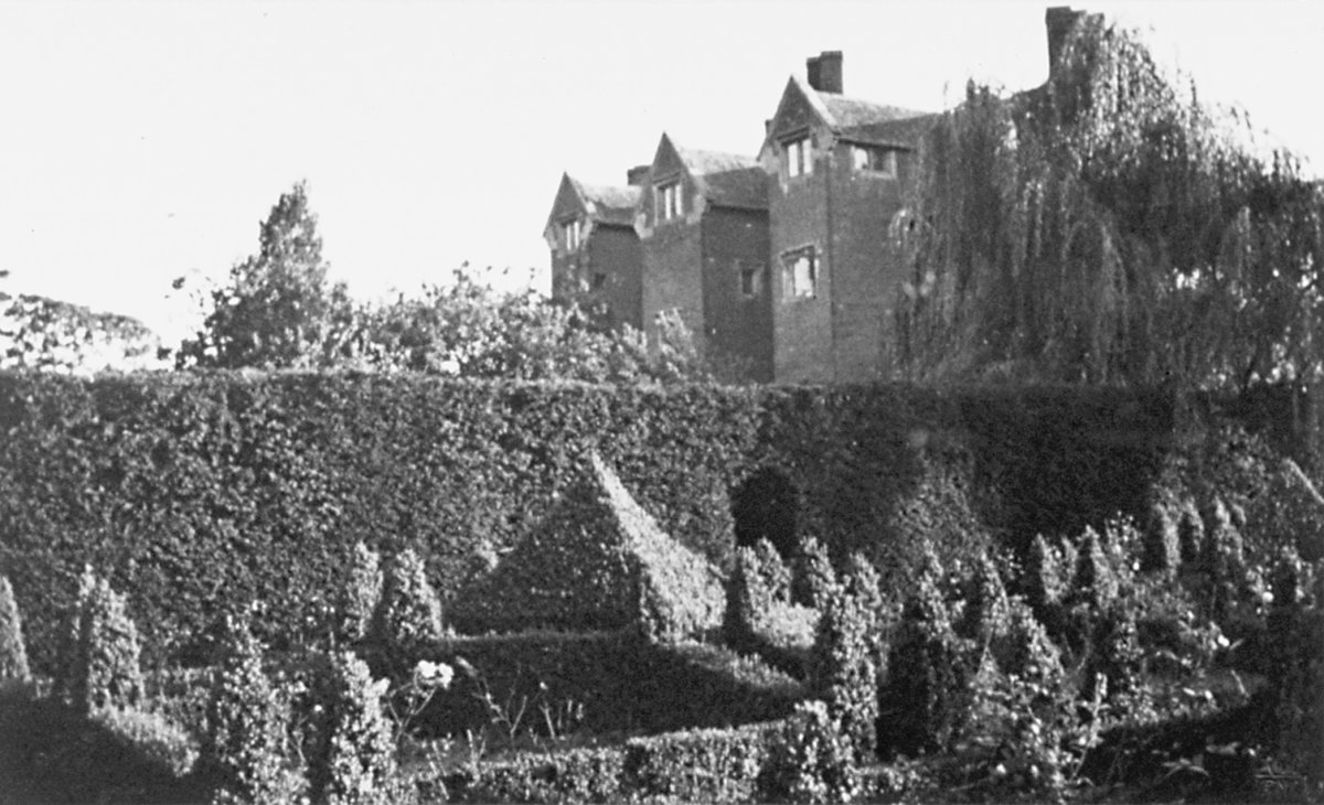 Image of The Box Garden, Beckley Park, Oxon