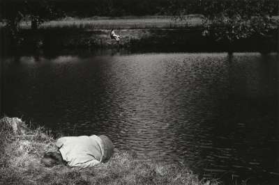 Image of Man and woman on the Cherwell, Oxford