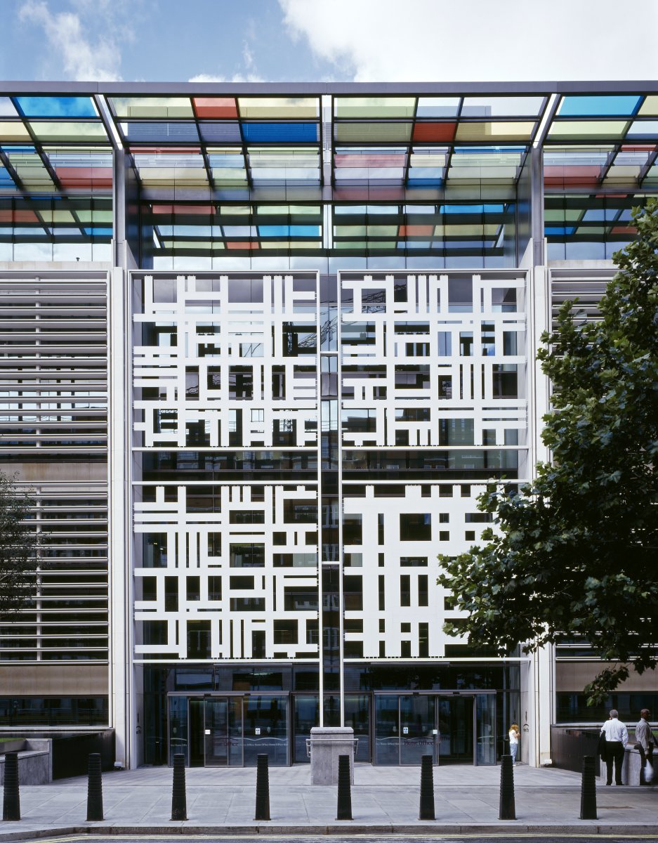 Image of Entrance Icon above main door of Home Office building